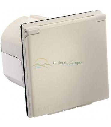 Toma externa CEE17 - Blanca cerrada